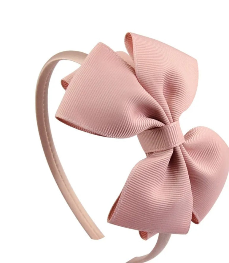 Hairband with bow